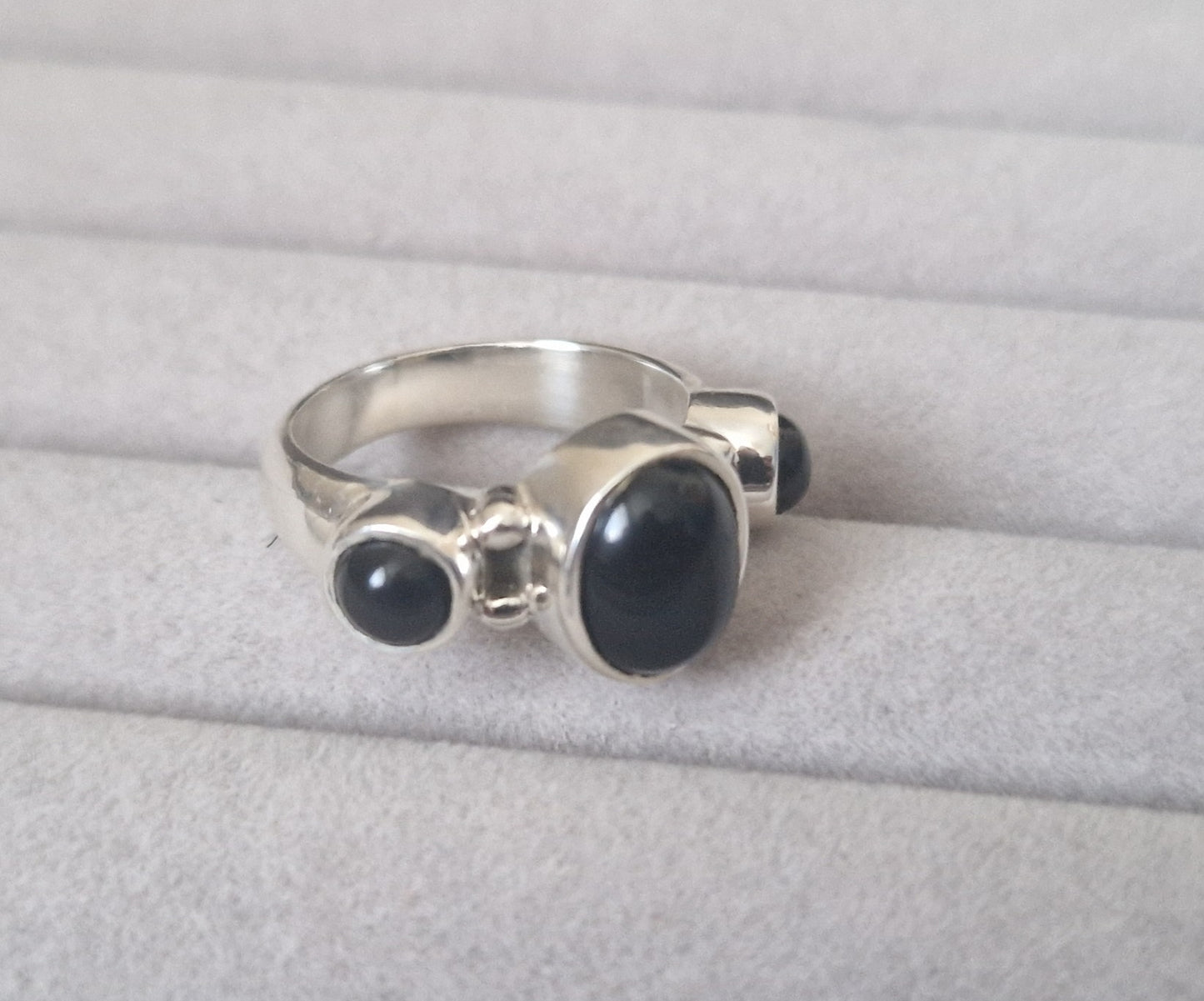 Sterling silver 925 ring with black natural stones