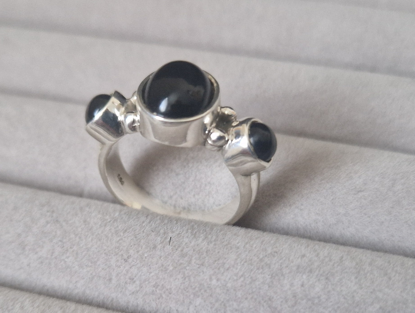 Sterling silver 925 ring with black natural stones