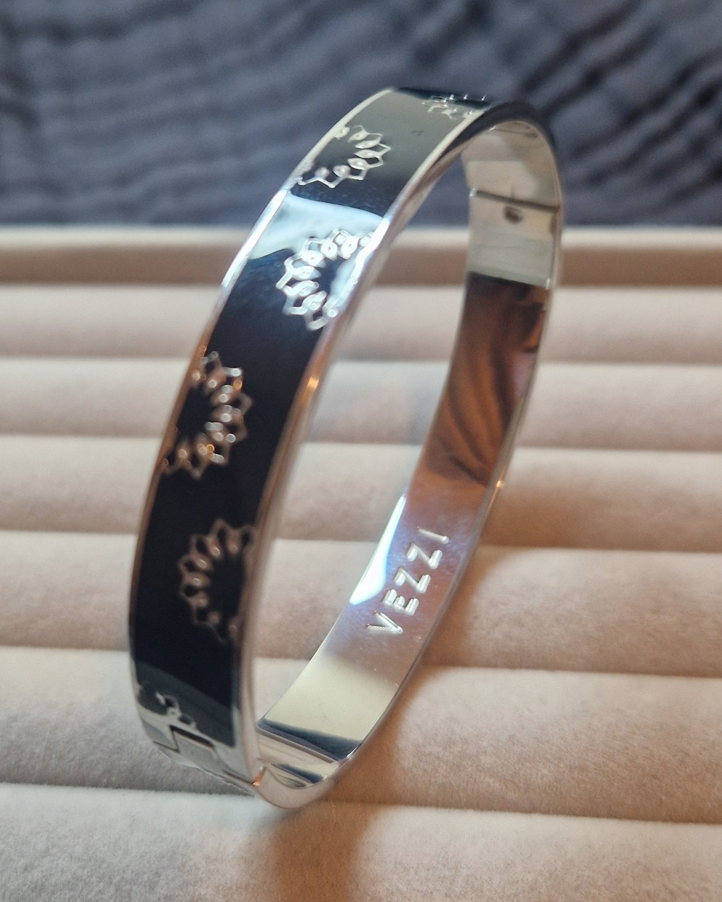 Beautiful stainless steel bracelet