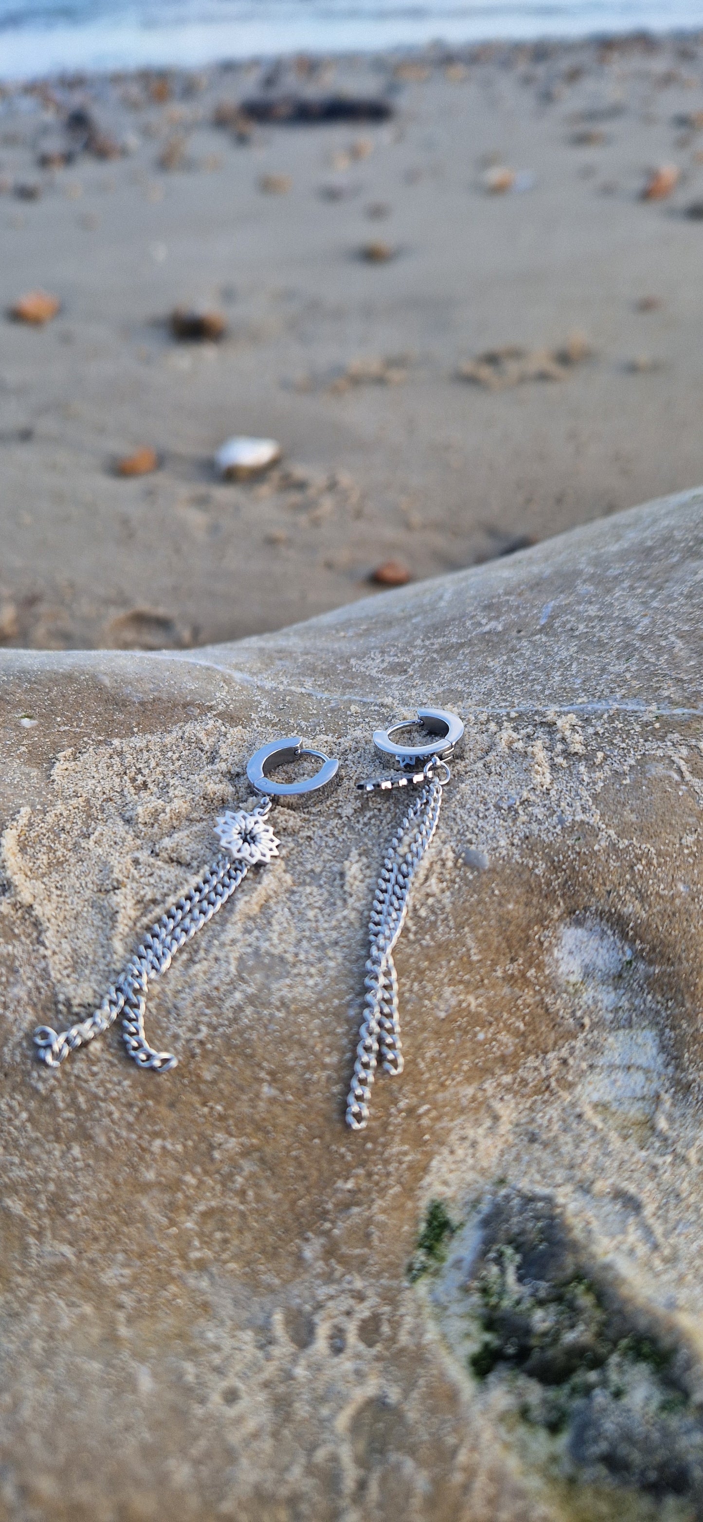 Beautiful stainless steel double chain and flower earrings