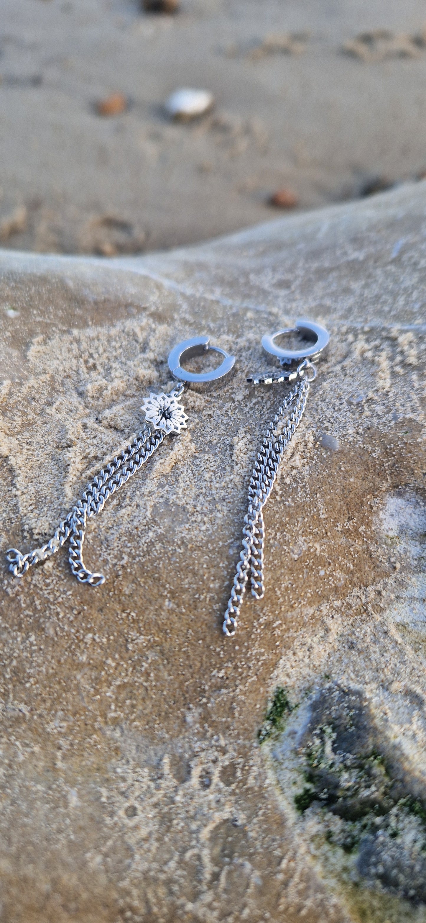 Beautiful stainless steel double chain and flower earrings