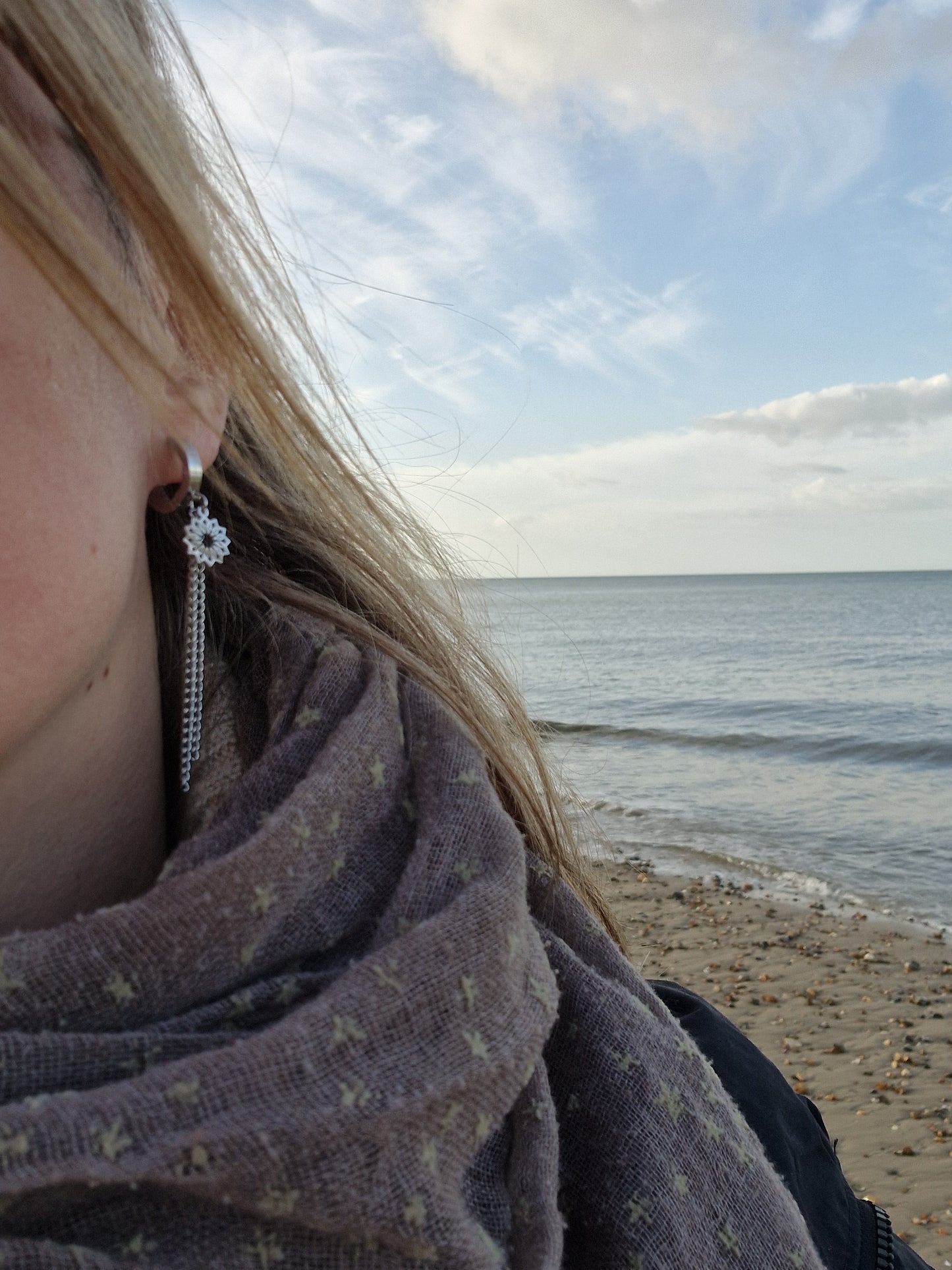 Beautiful stainless steel double chain and flower earrings