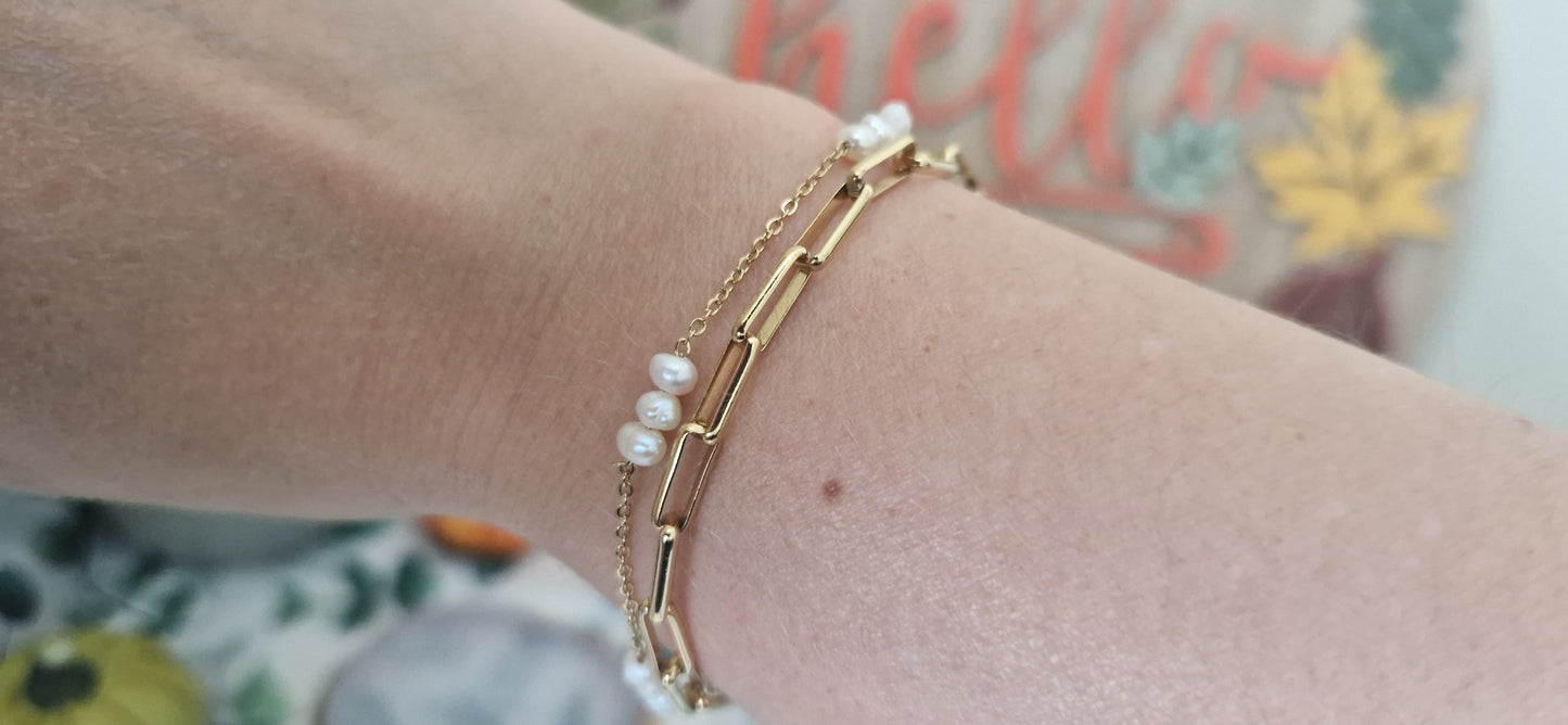 Stunning stainless steel double chain bracelet with freshwater pearls